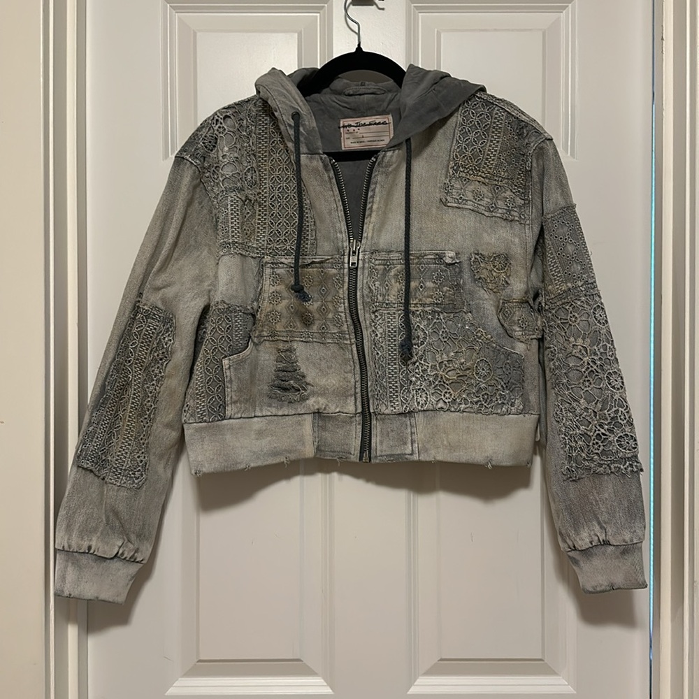 Free People Mazzie Denim Bomber Jacket NEW - Picture 3 of 9